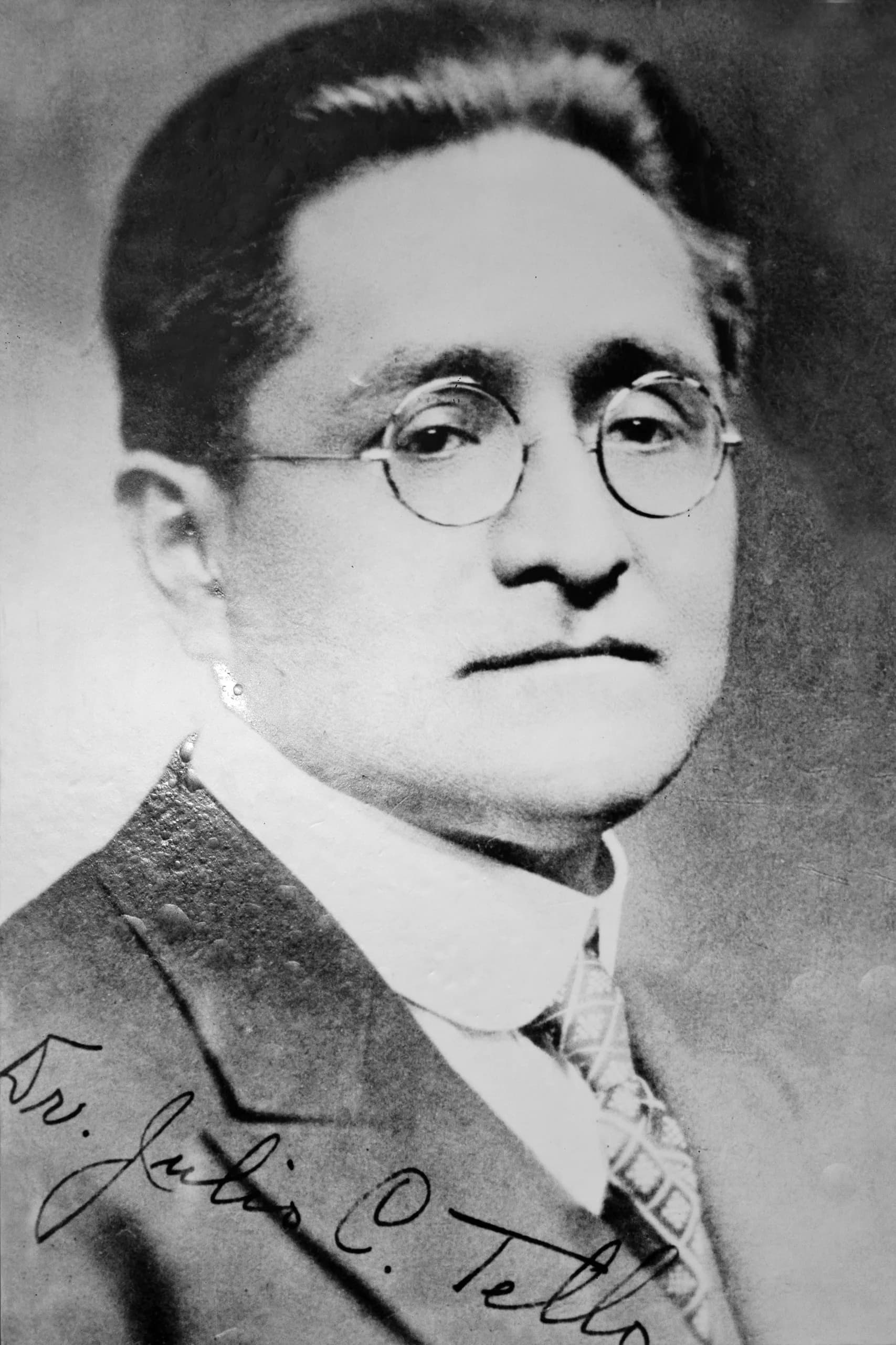 Julio Tello
