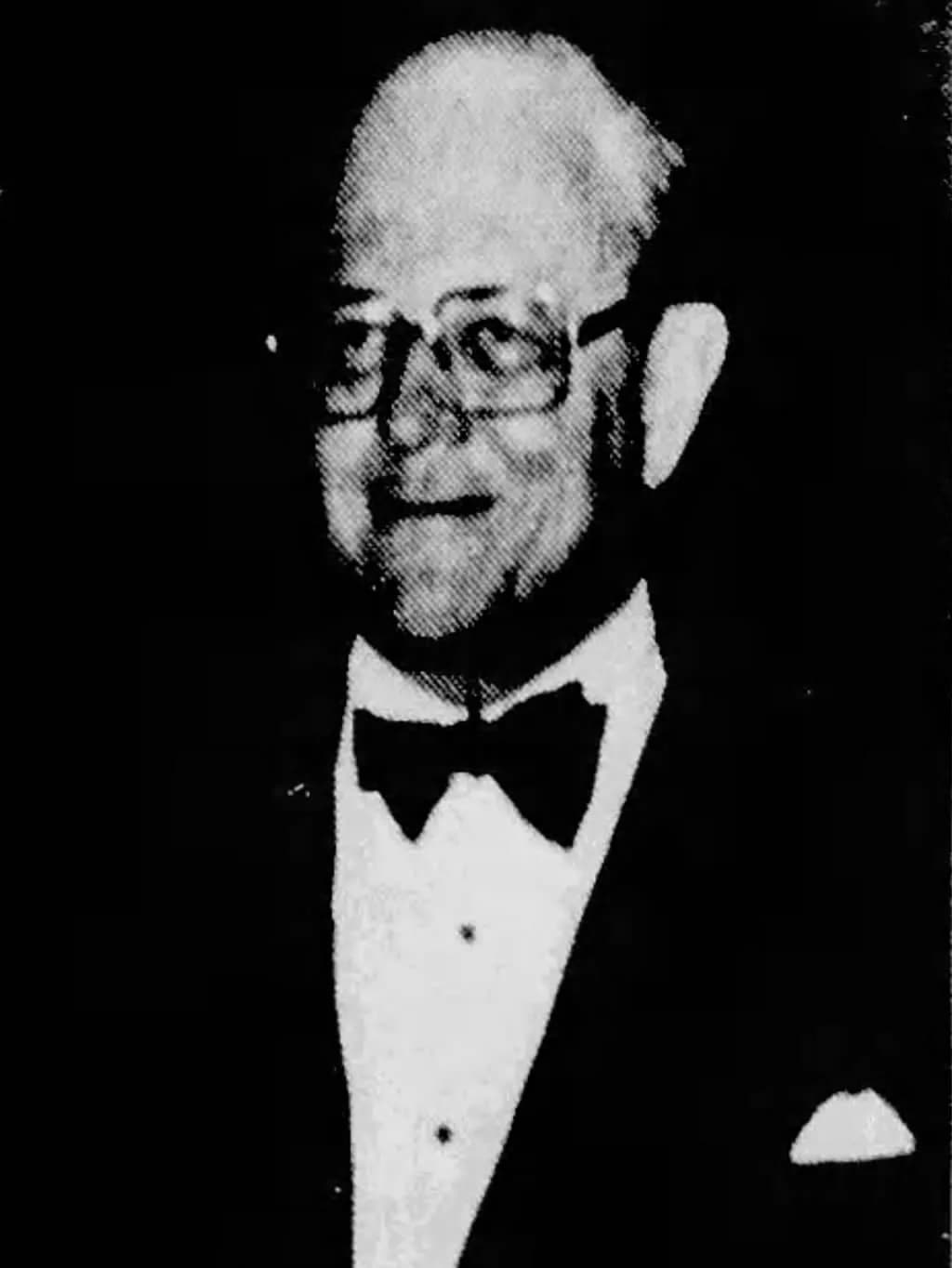 Frank Cary