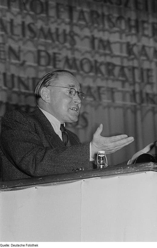Fred Oelßner