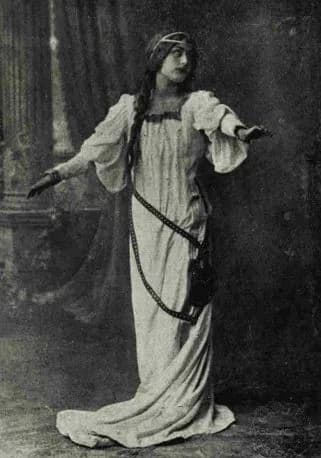 Mercedes Capsir