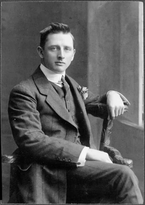 Tom Barker