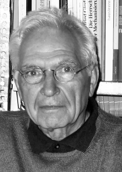 Gerhard Curdes