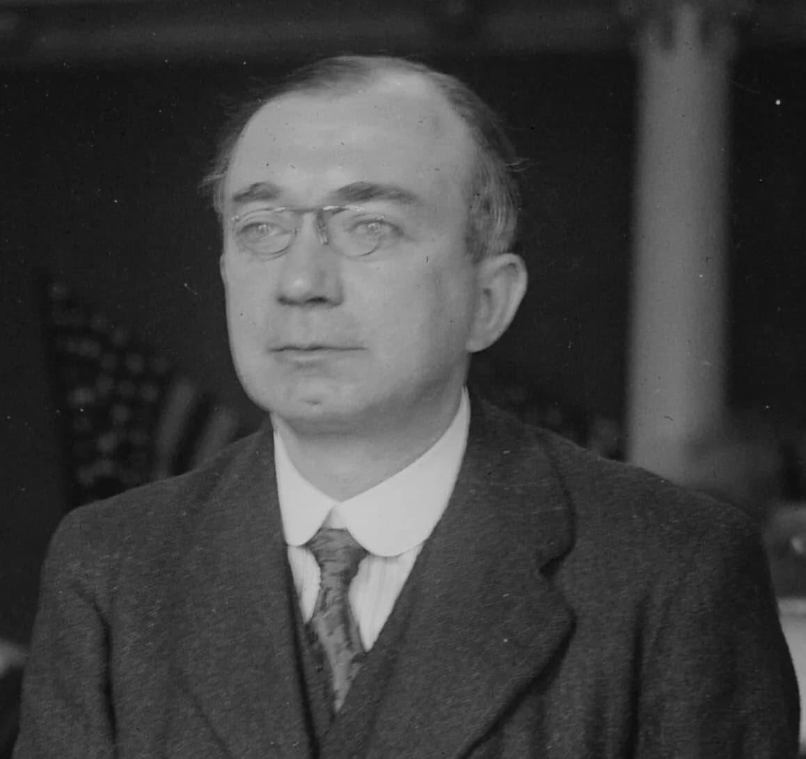 H. W. Garrod