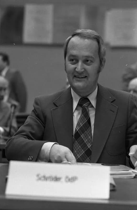 Günter Schröder