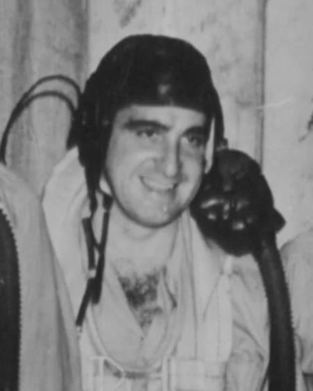 Denis Warner