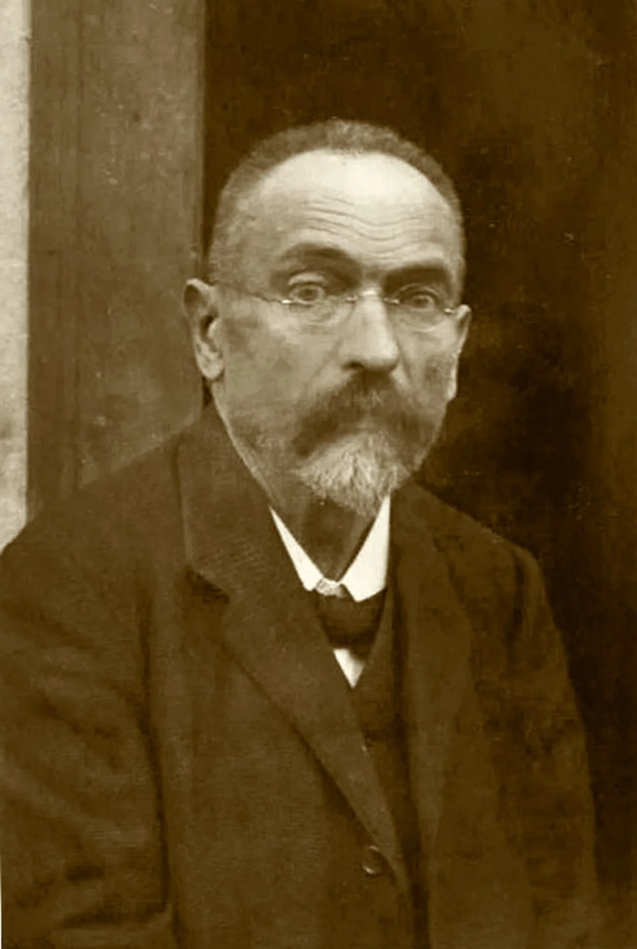 Avgust Guzelj