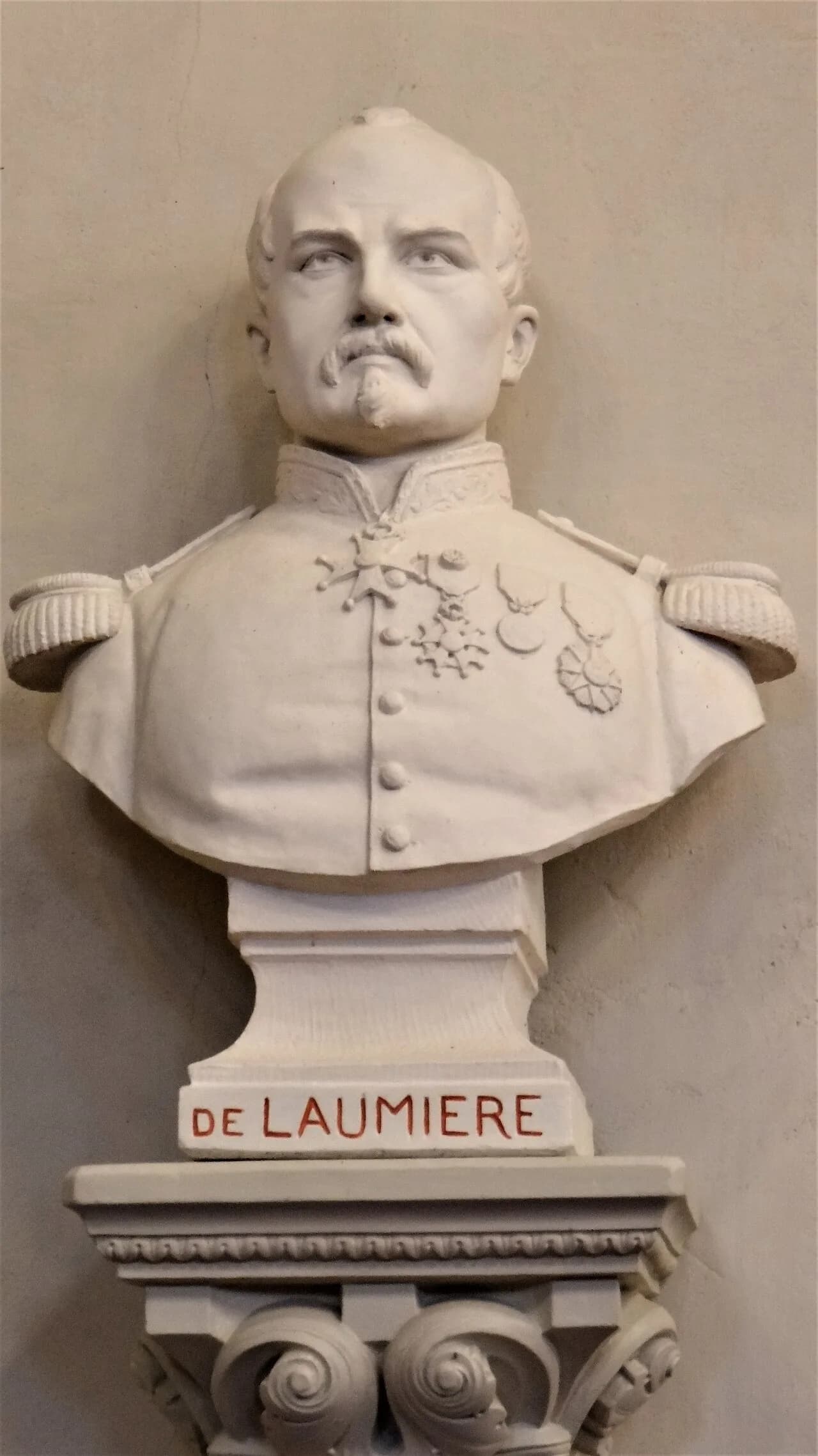 Clément Vernhet de Laumière