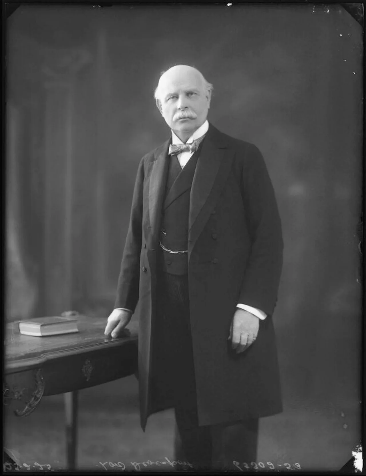 Hudson Kearley, 1st Viscount Devonport
