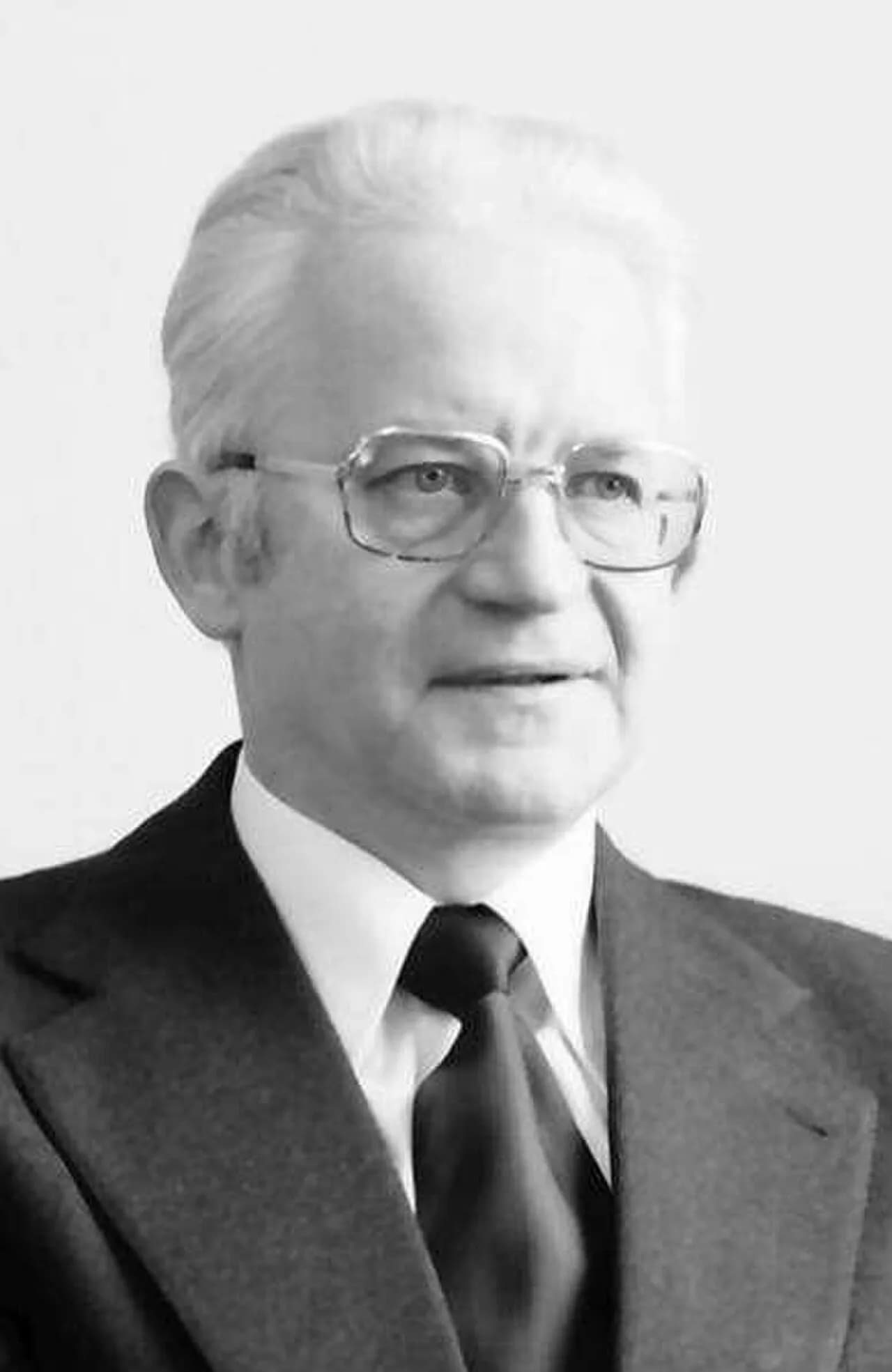 Helmut Riedlinger