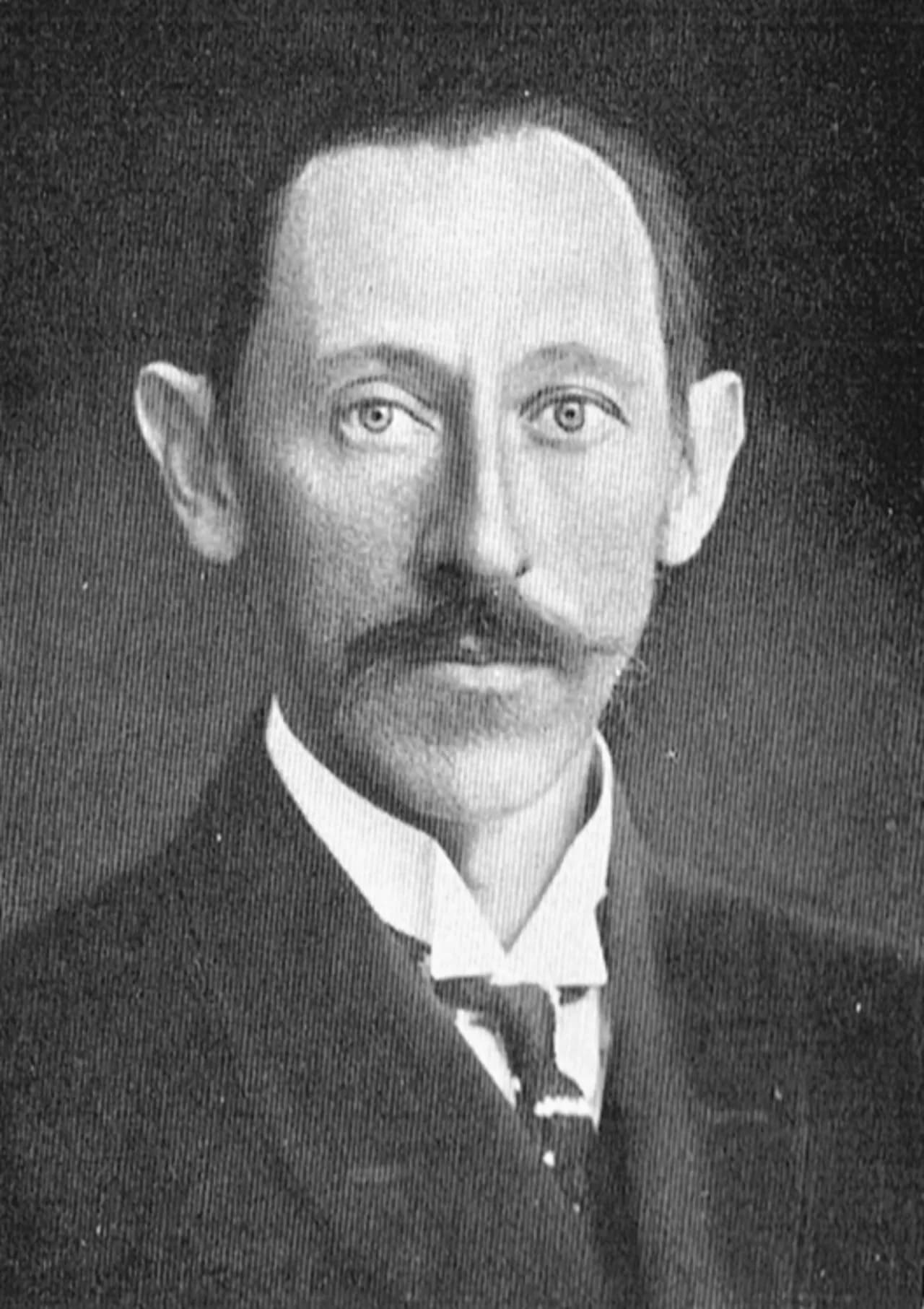 Hjalmar Källmark