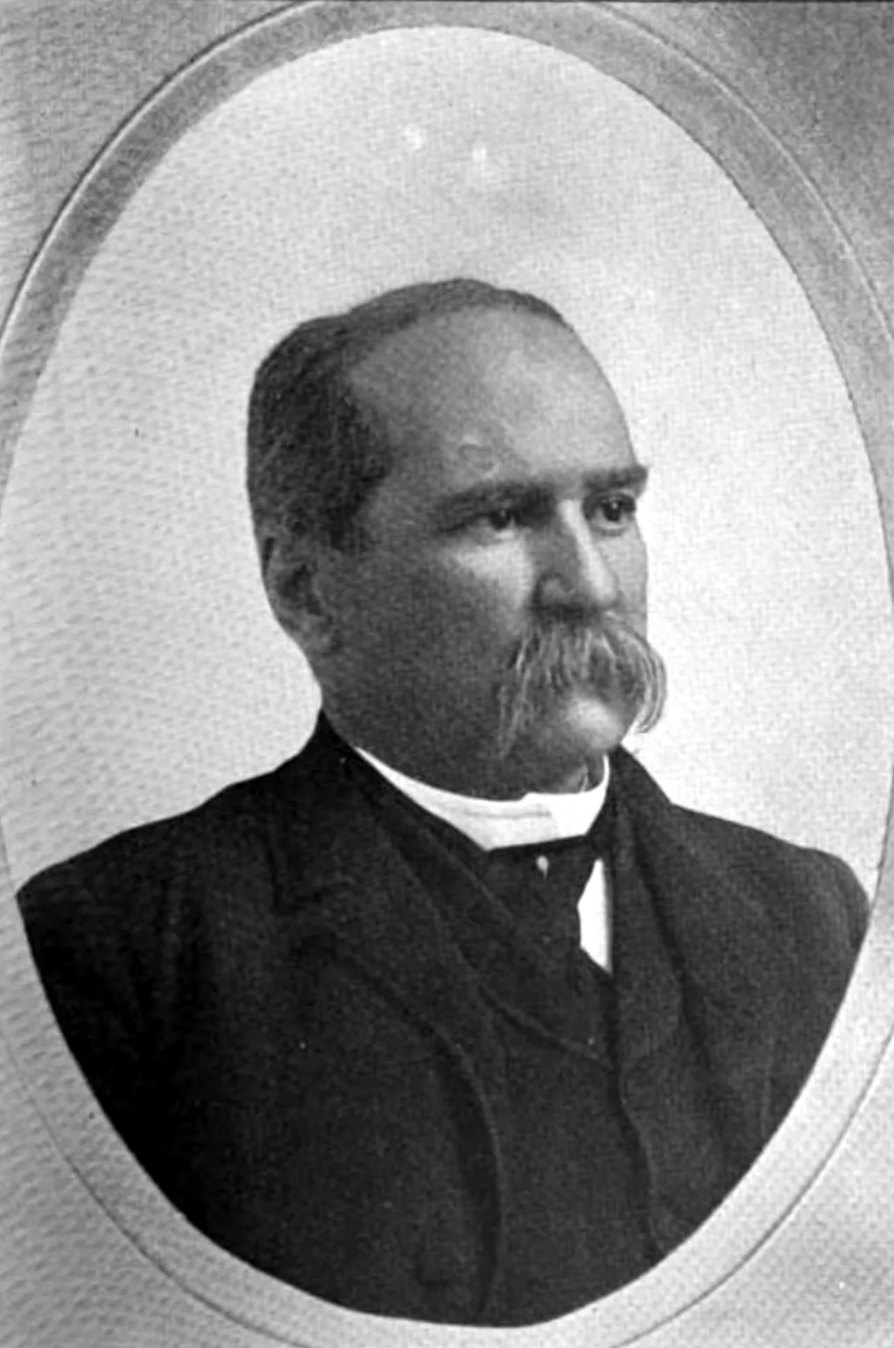 Wade H Gibbes
