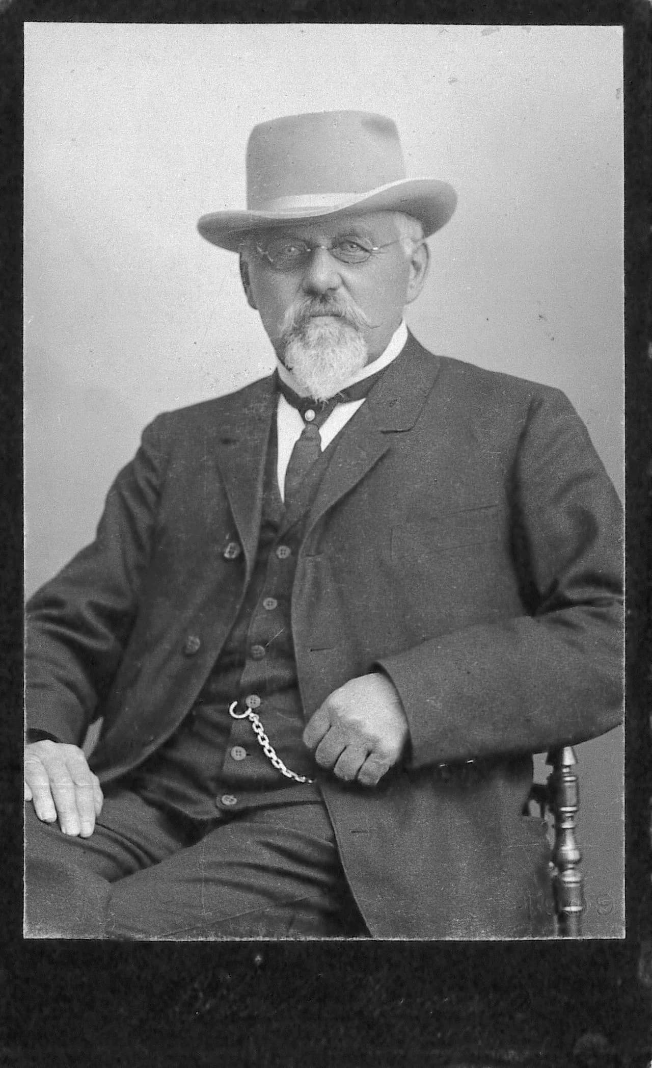 Anton Hoch