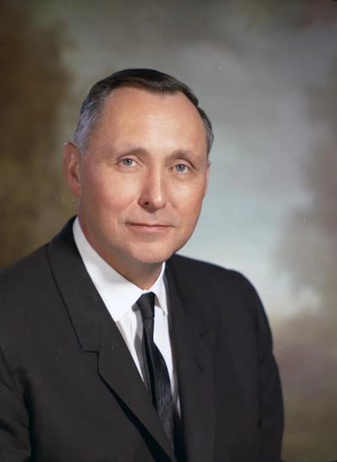 Wilbur G. Hallauer