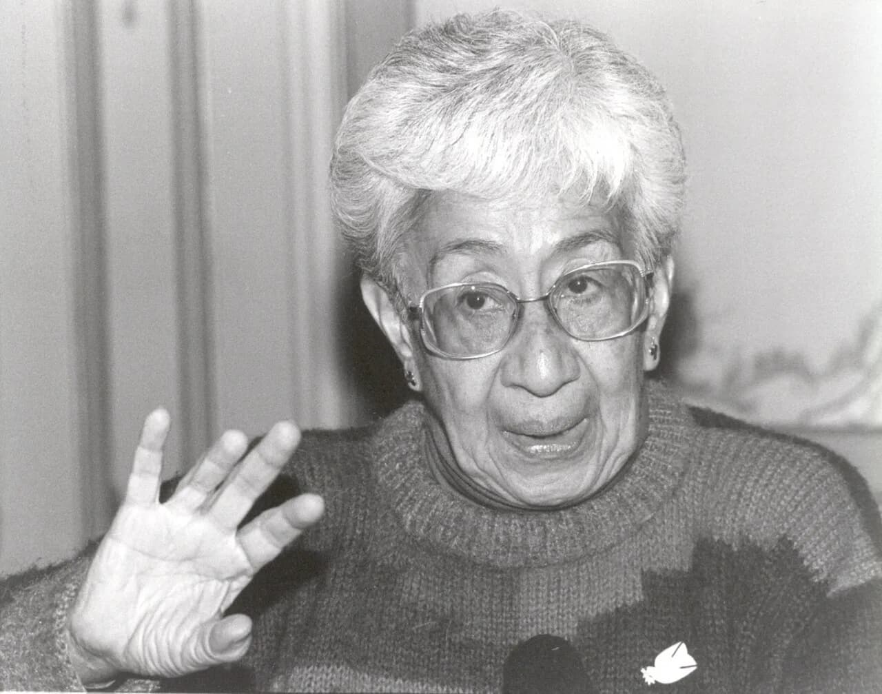 Julia Esquivel