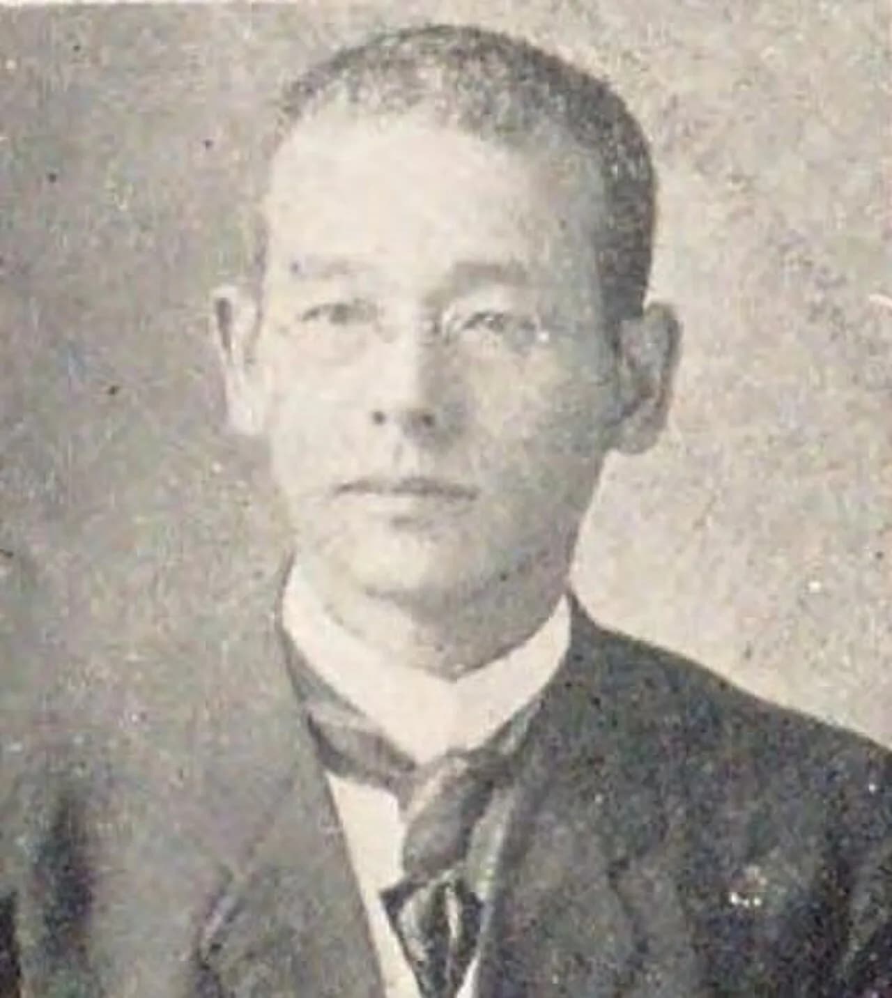 Kuniyoshi Suzuki