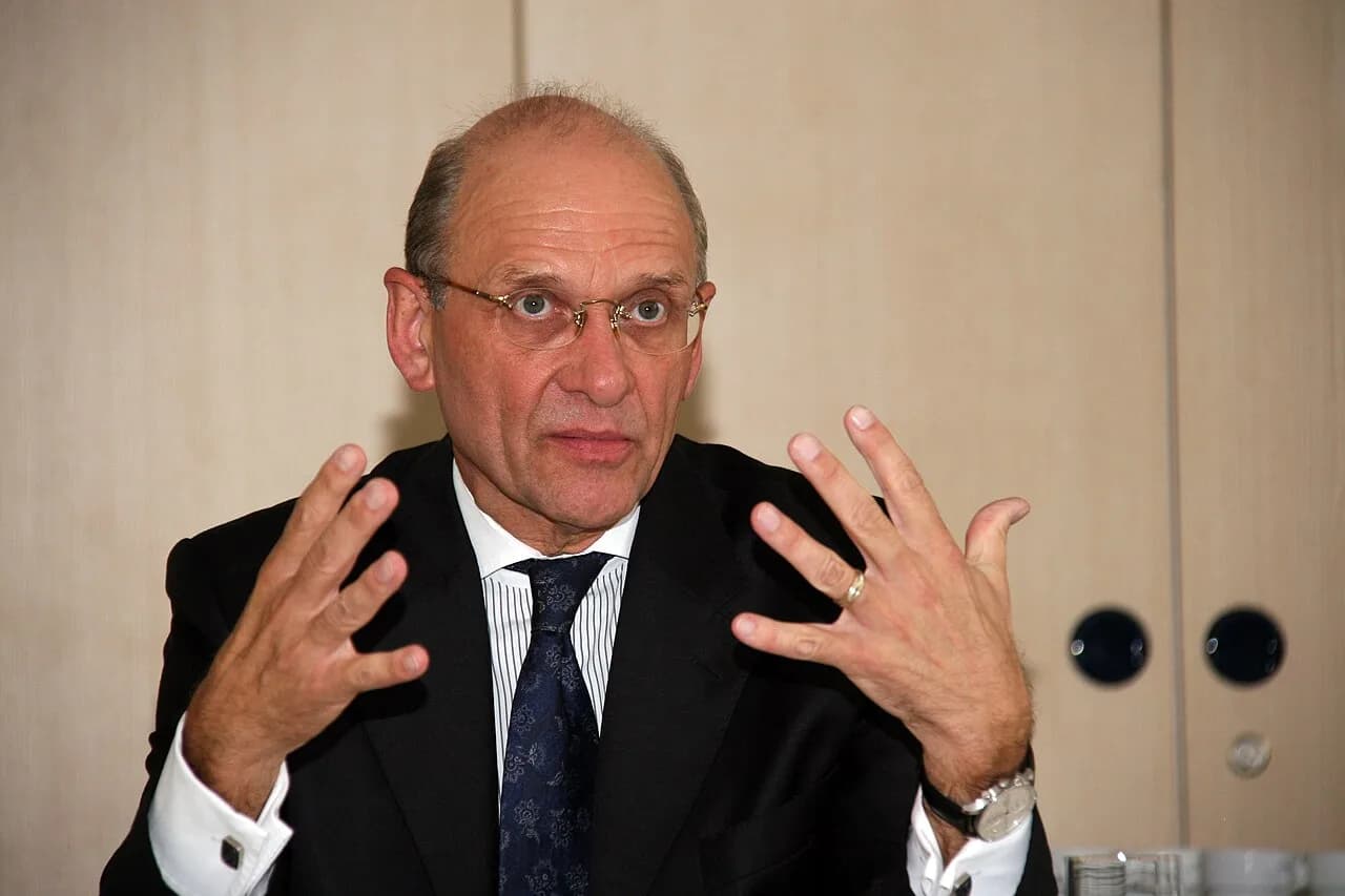 Klaus Theo Schröder