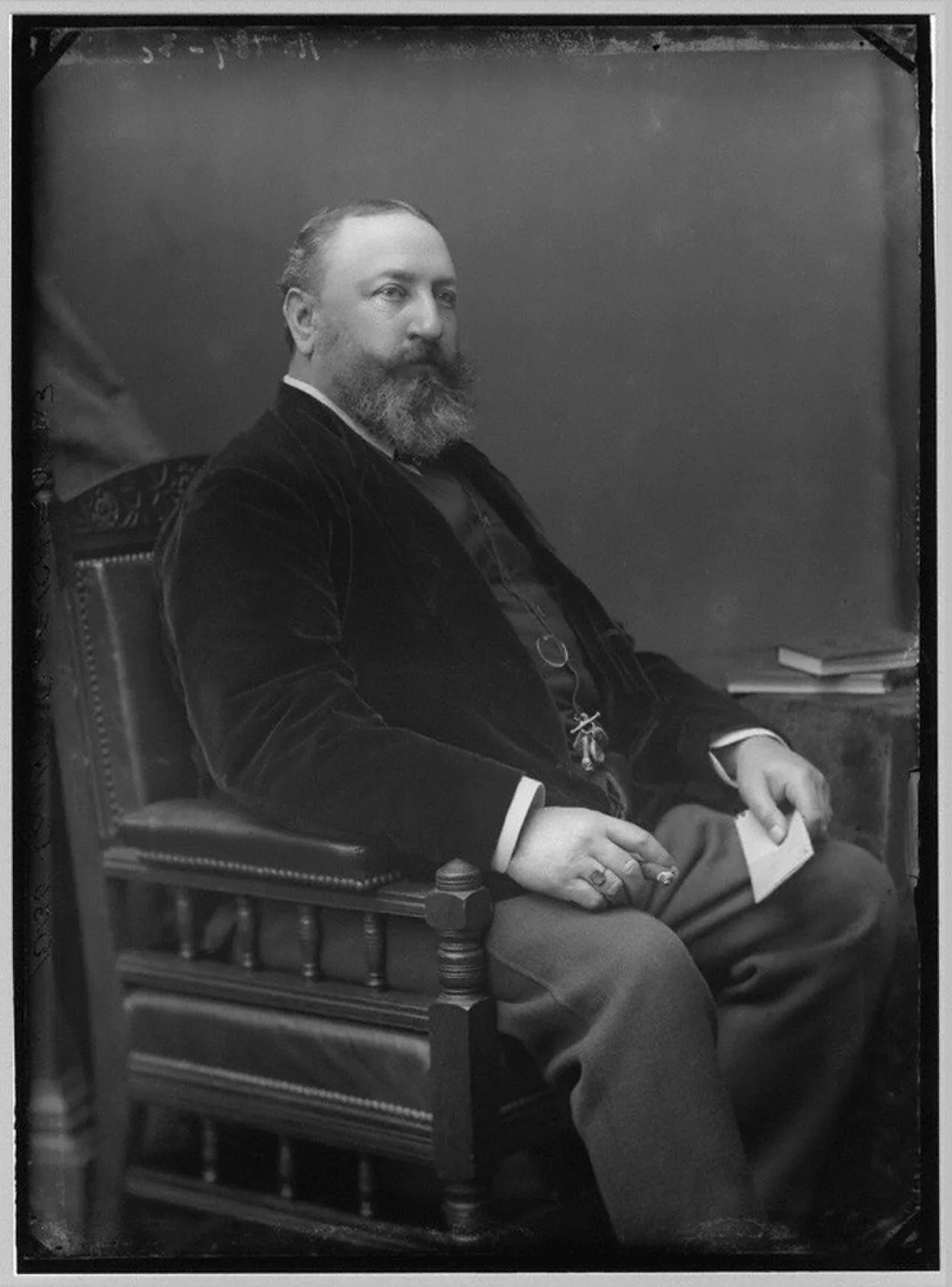 Viktor zu Hohenlohe-Langenburg