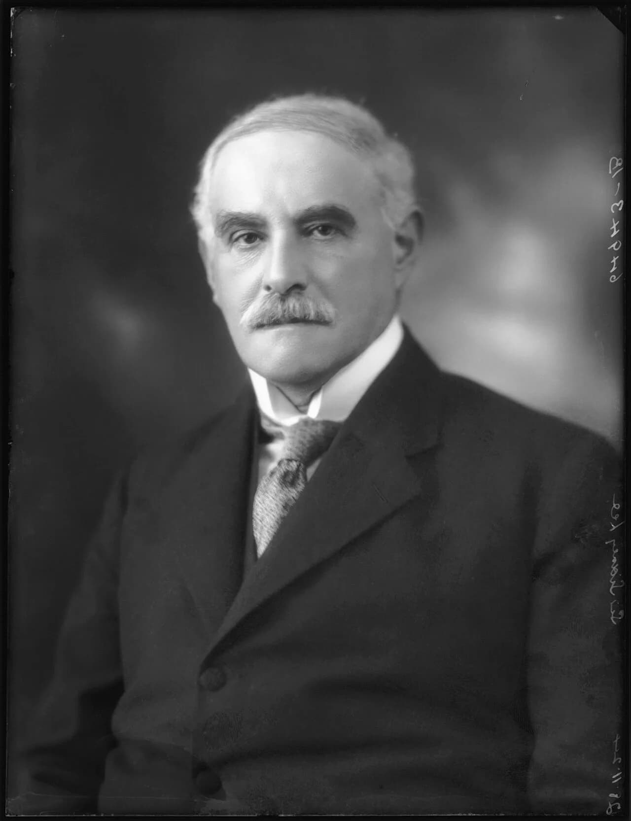 Sidney Lee