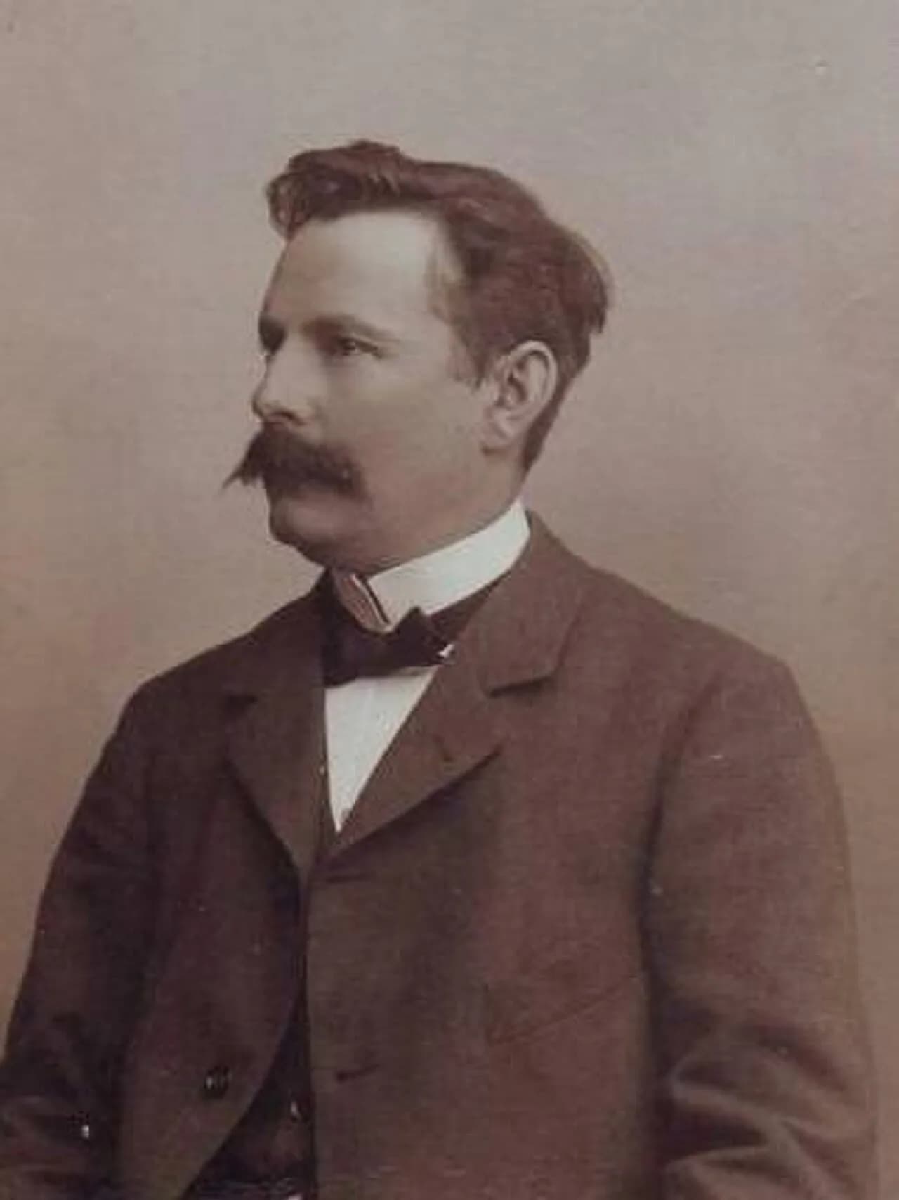 Oskar Carlgren