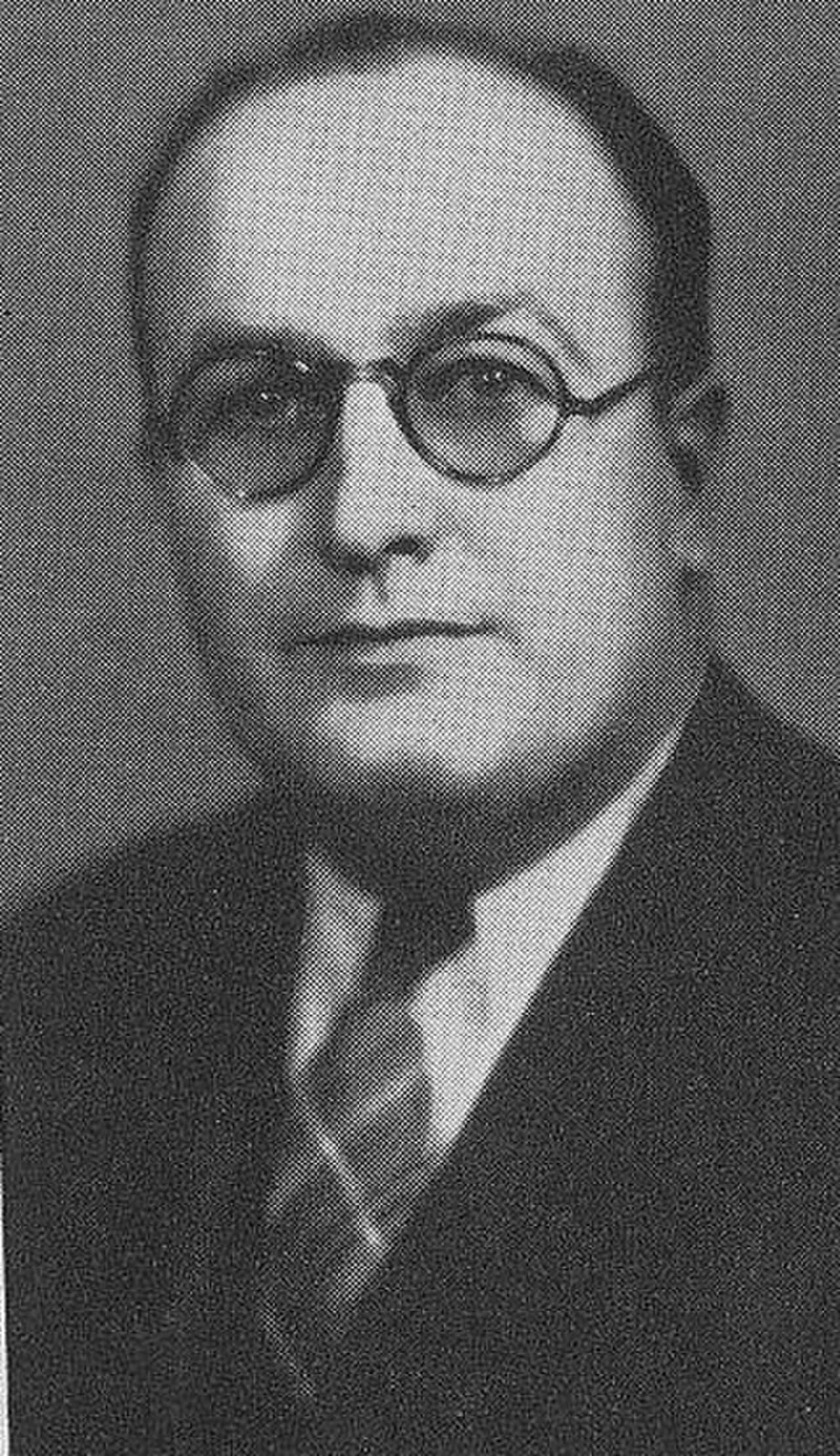Leonard W. Hall