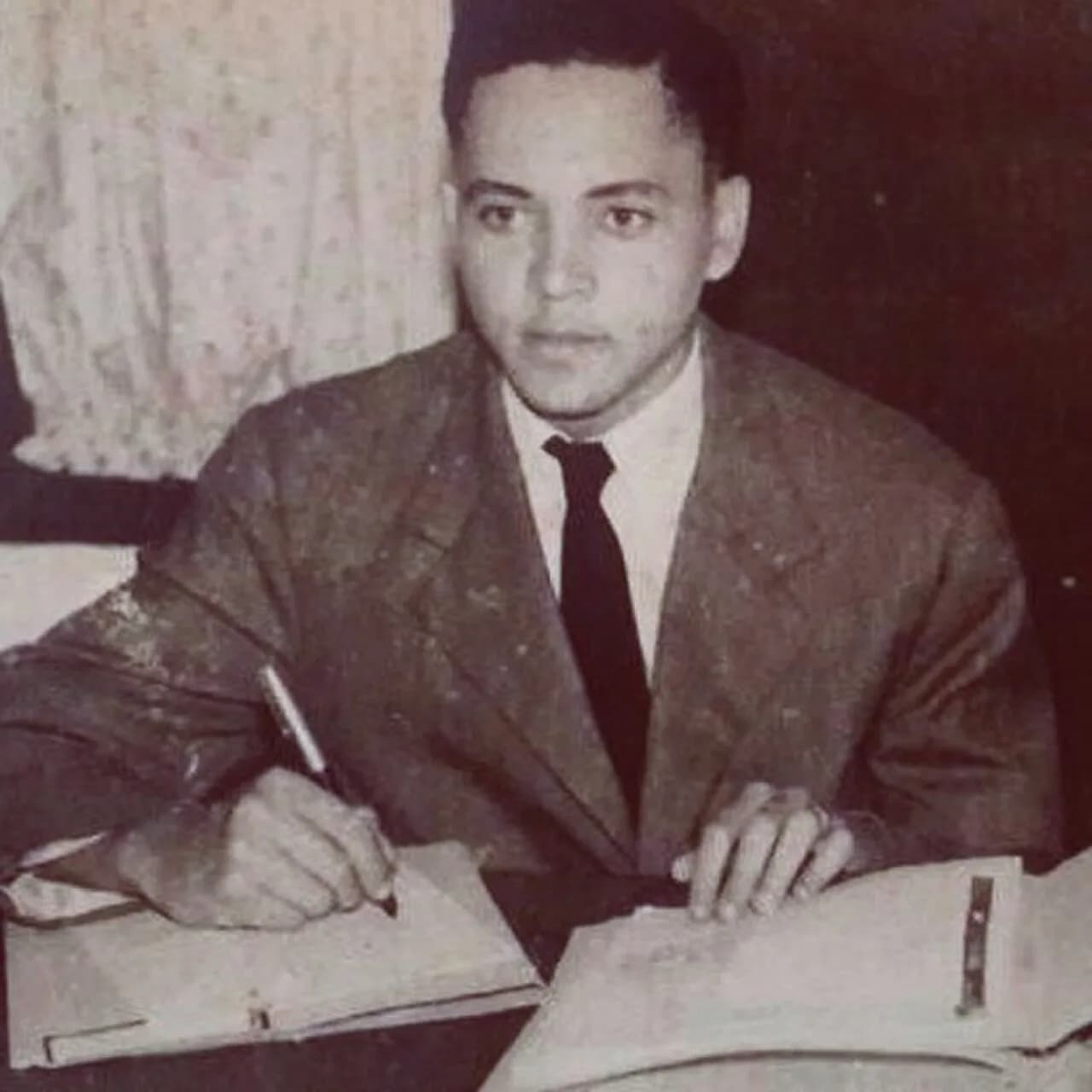Édouard Mwe di Malila Apenela