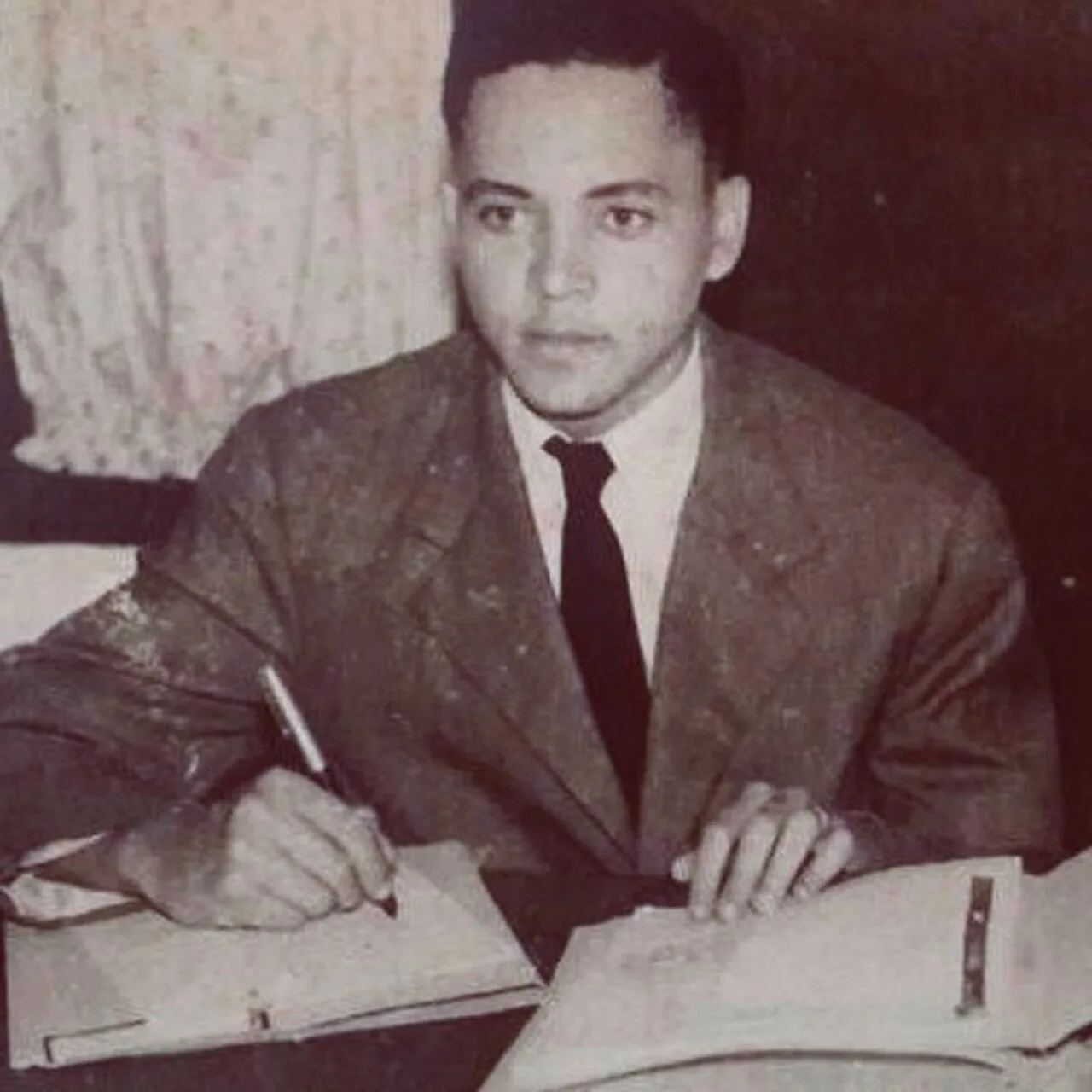 Édouard Mwe di Malila Apenela