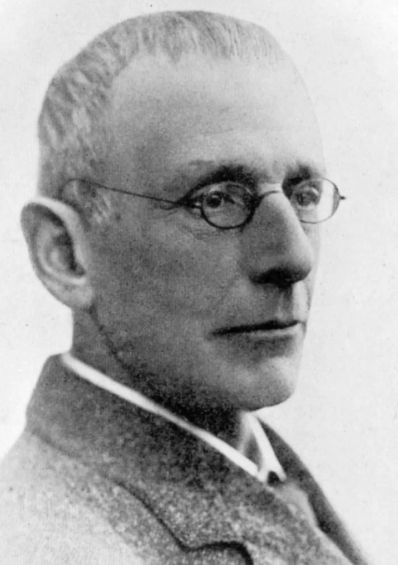 Edward Greenly