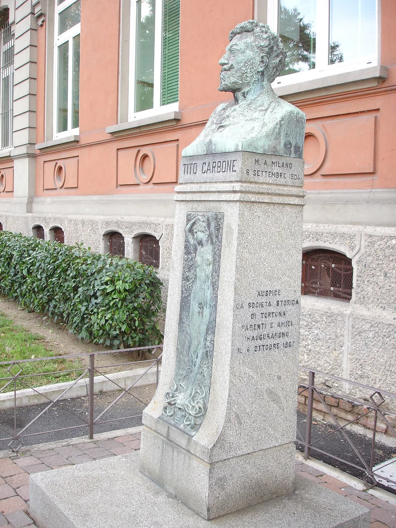 Tito Carbone