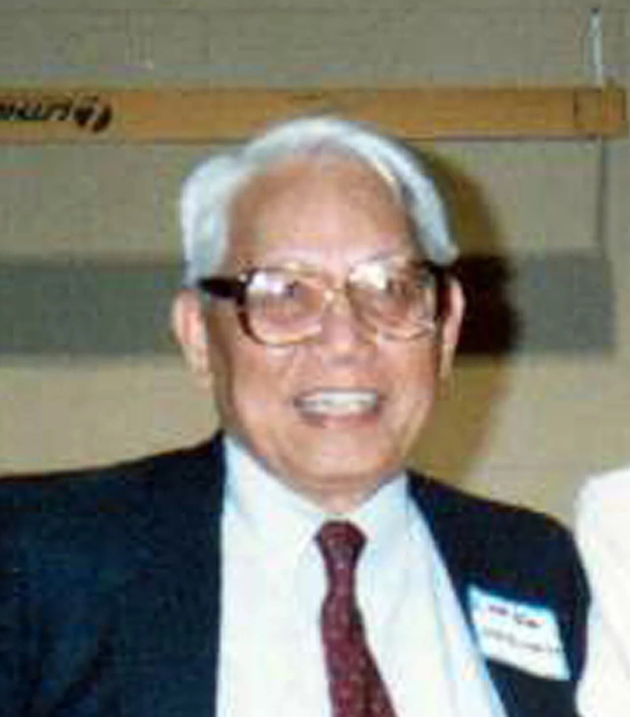 N. V. M González