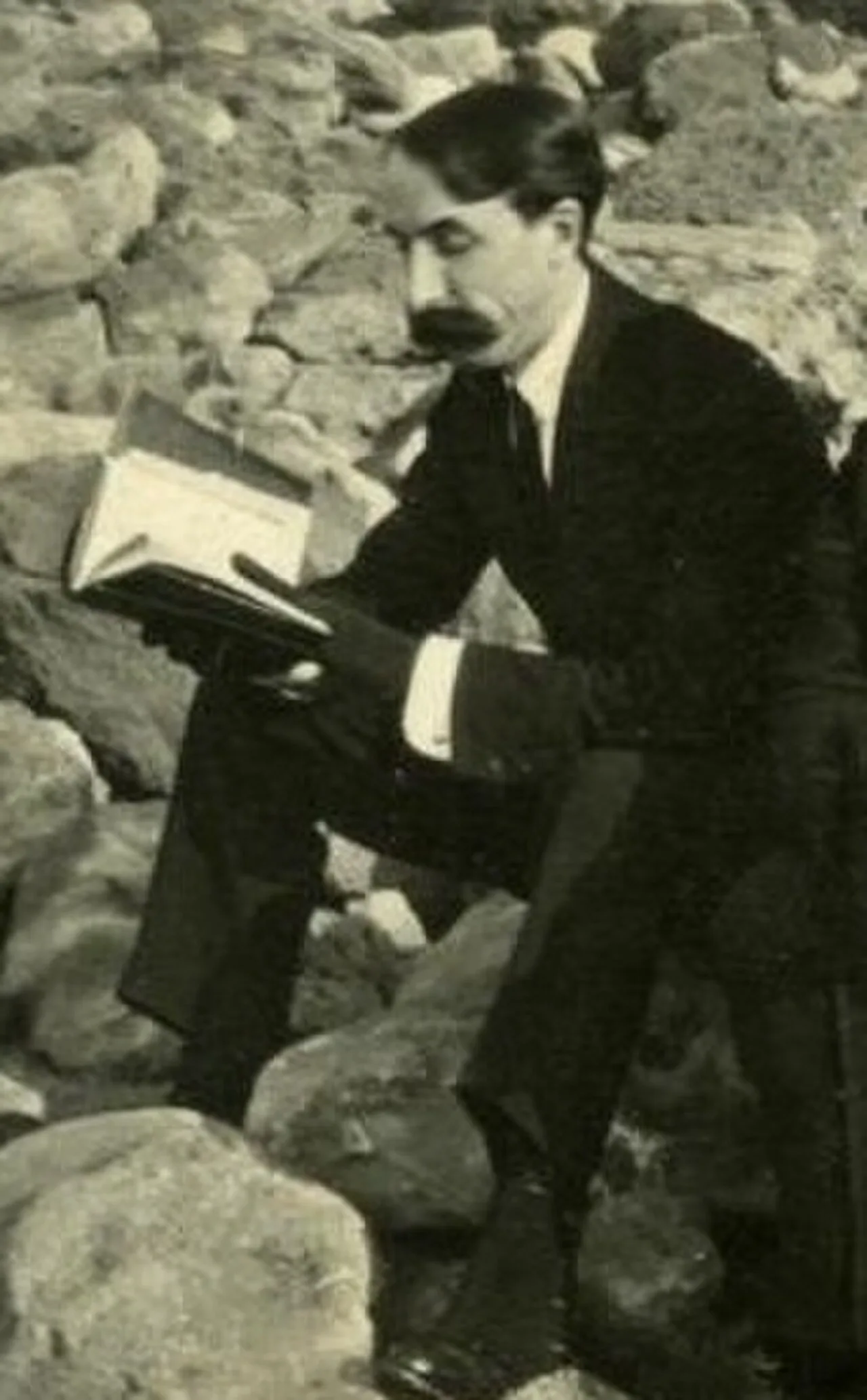 Pierre Mornand