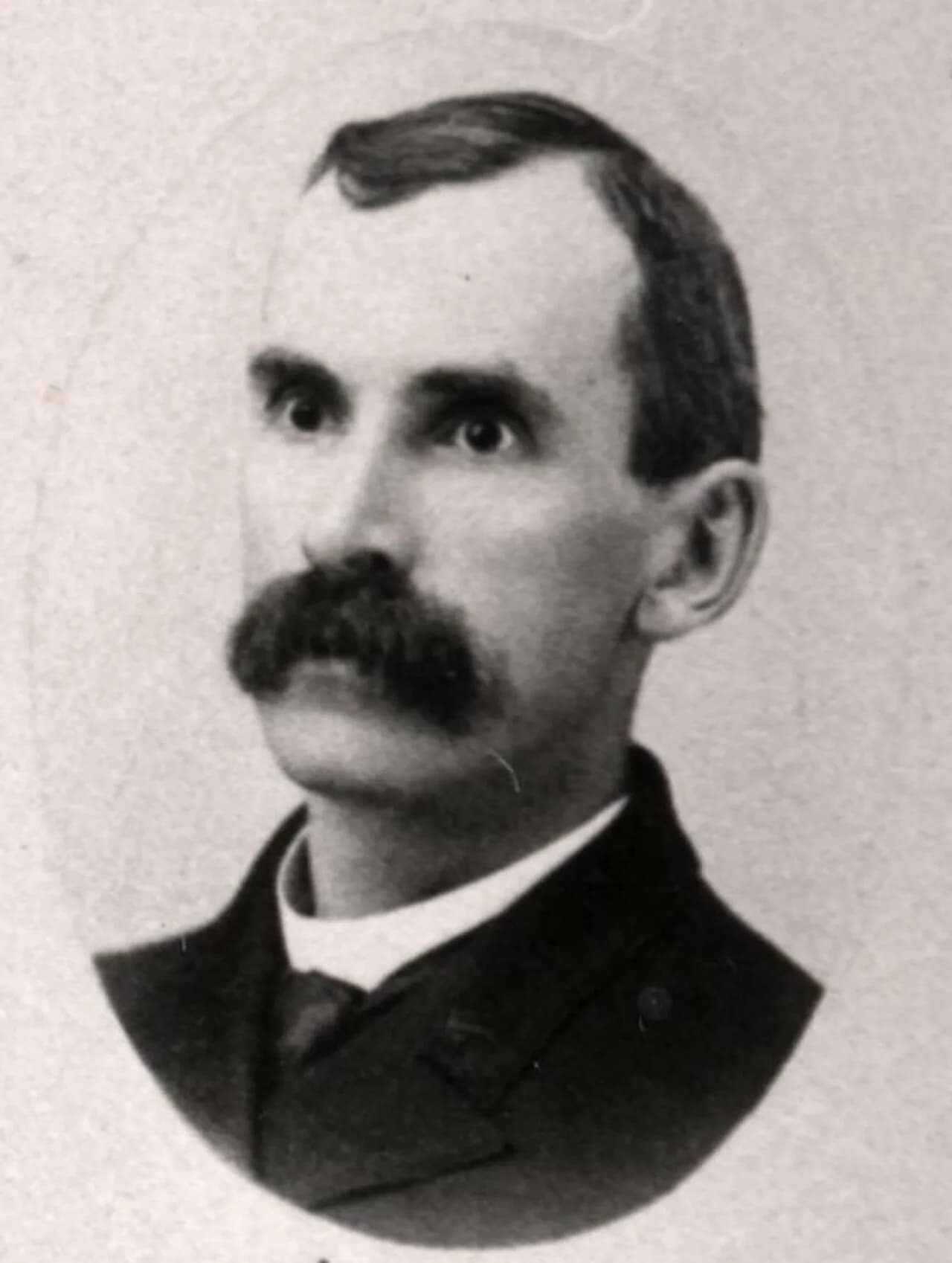 Oliver Hall