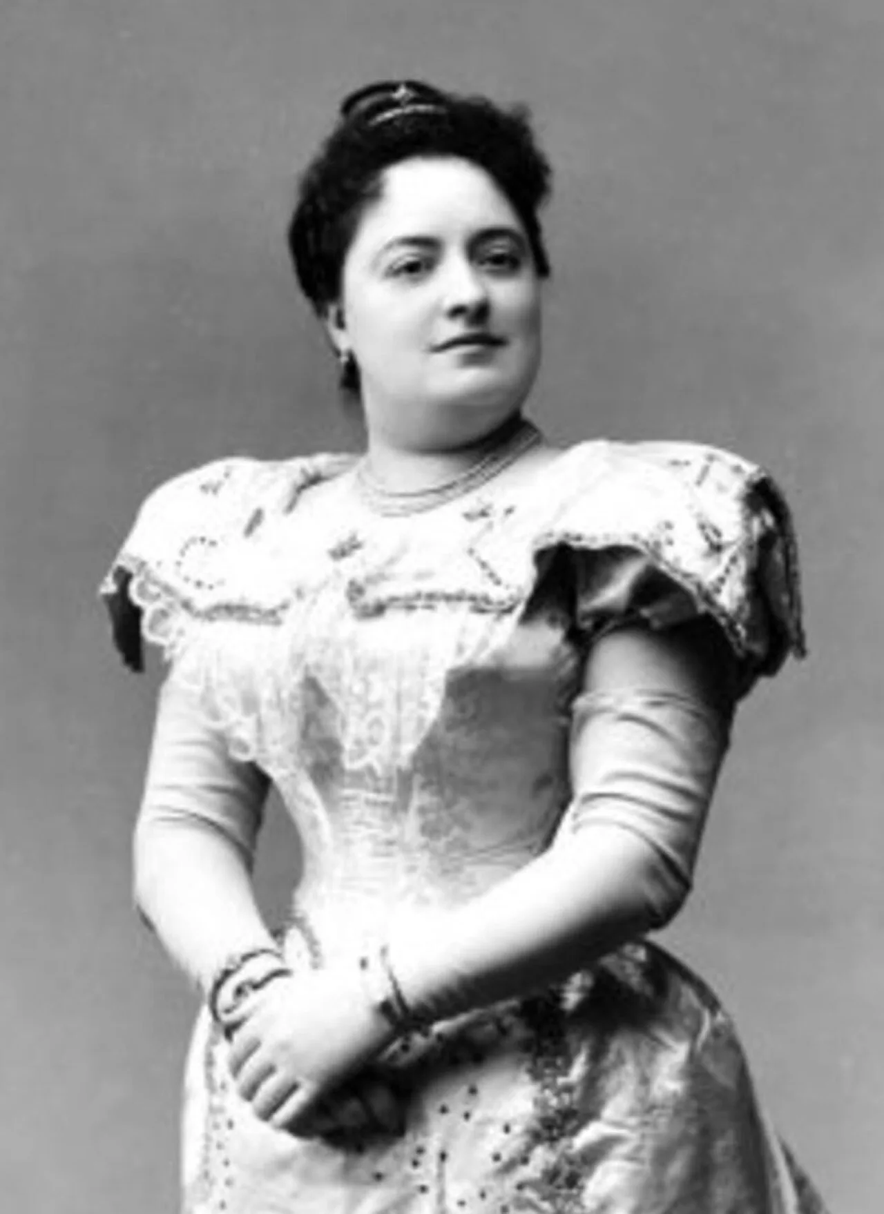 Avelina Carrera