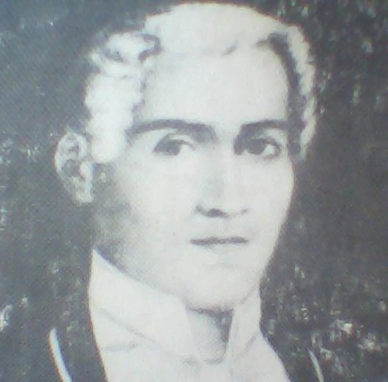 Vicente León