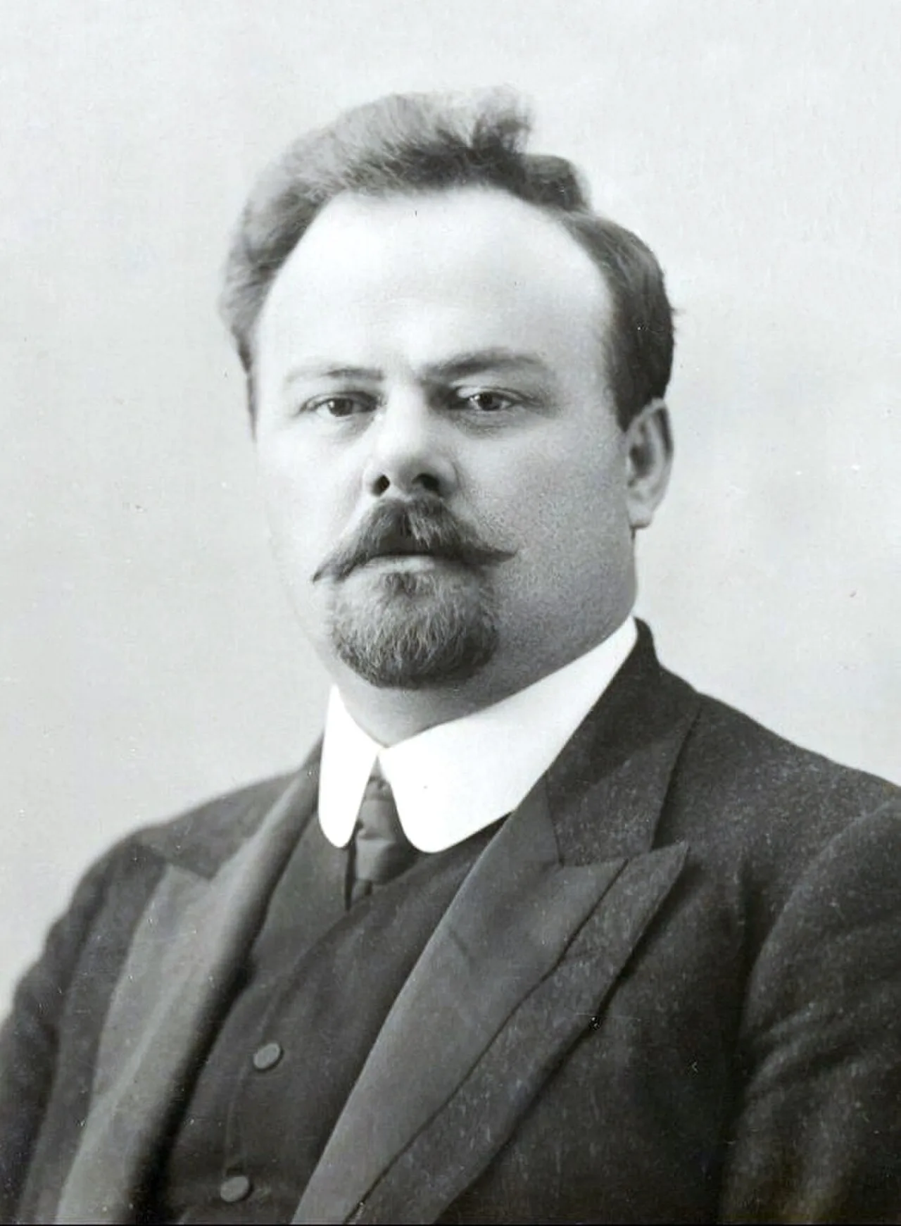 Akaki Tschchenkeli
