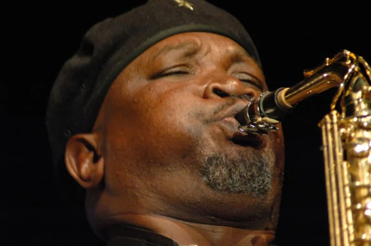 Zim Ngqawana