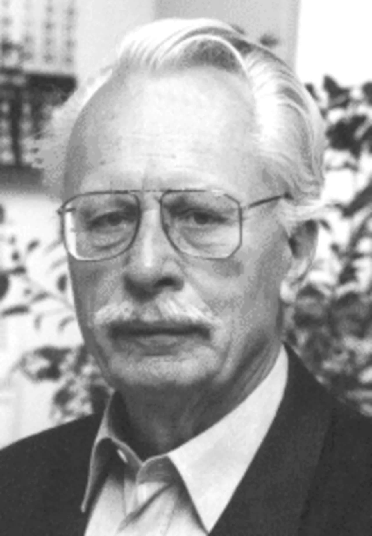 Peter Dienel