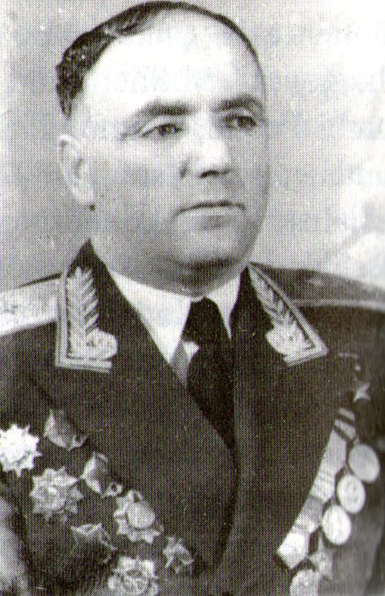 Petrit Dume