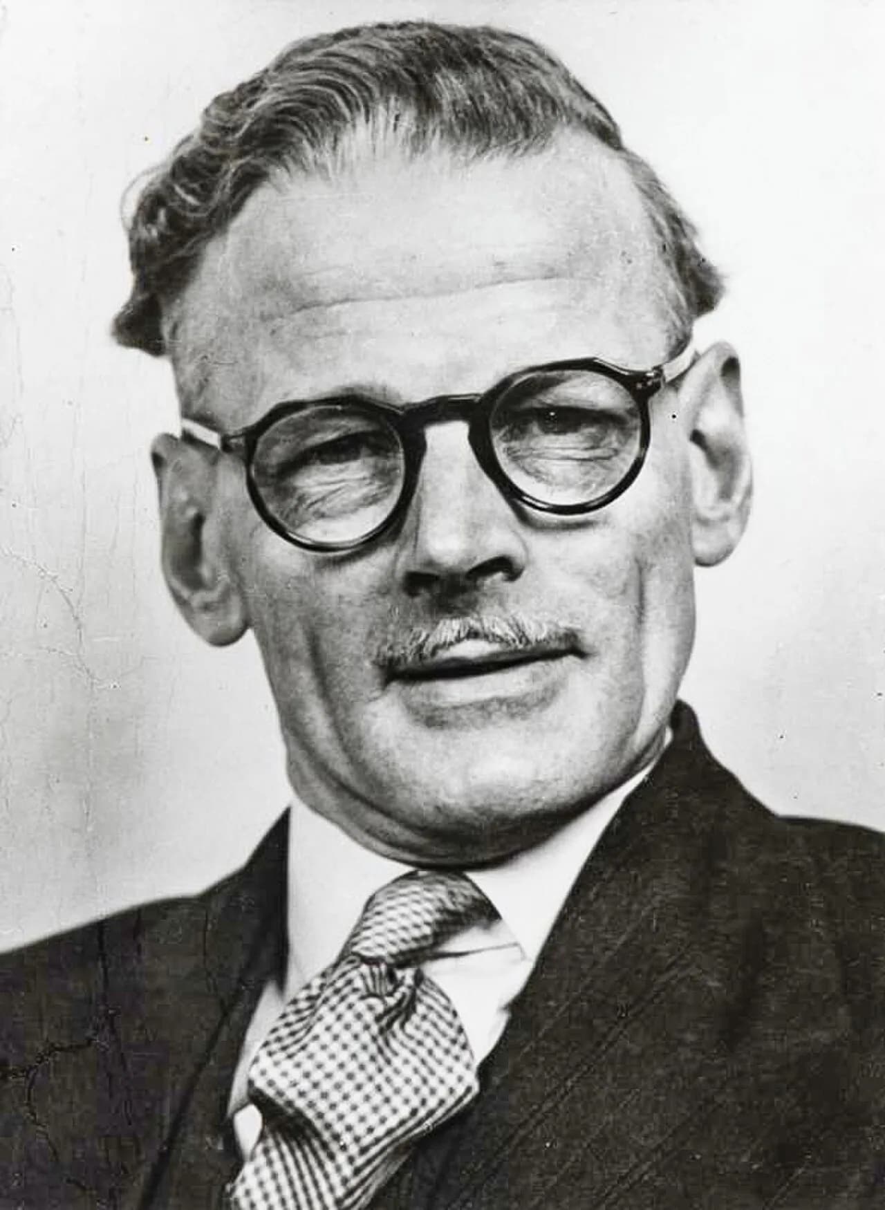 Arnold Shore