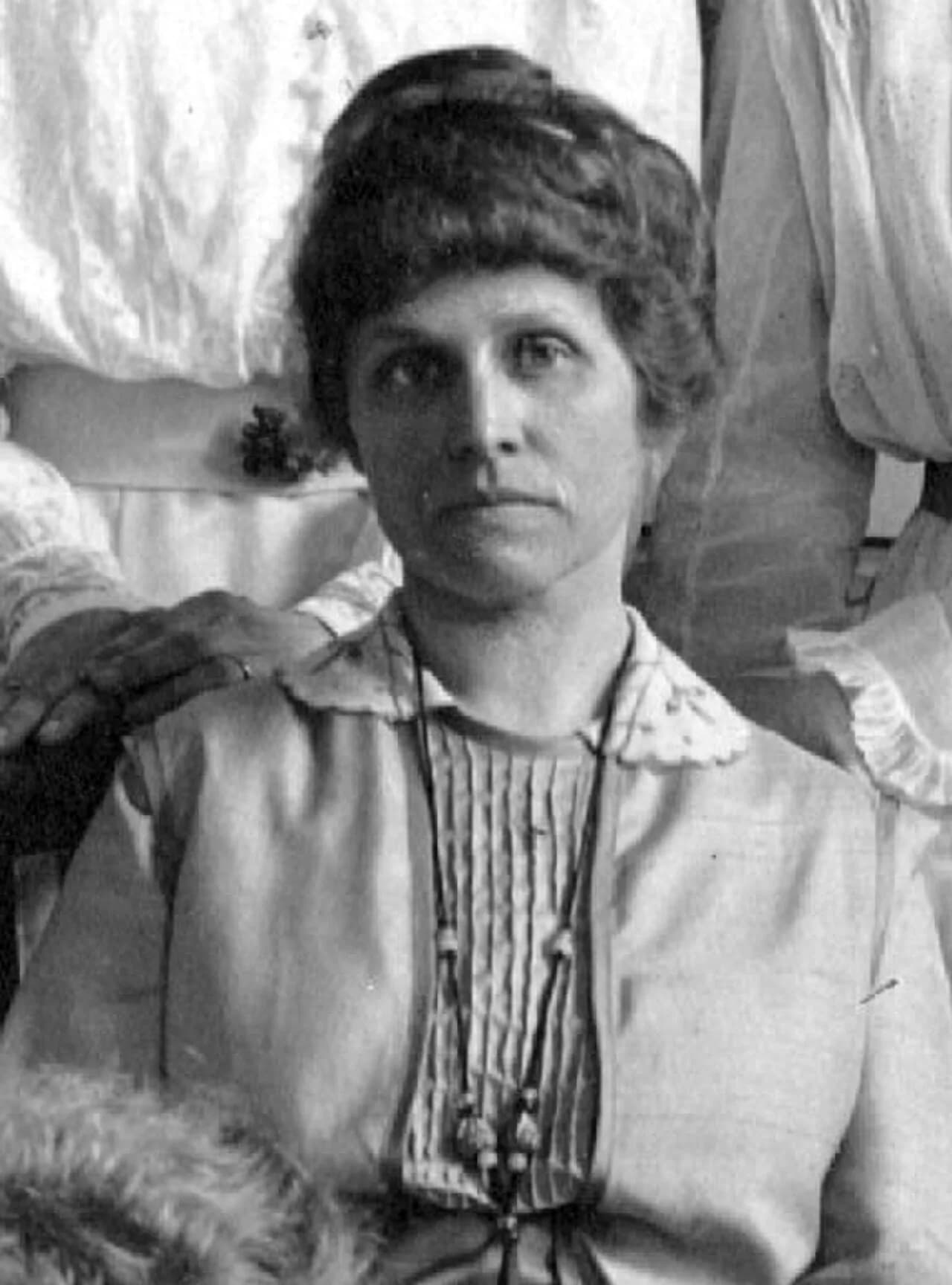 Helen Binkerd Young