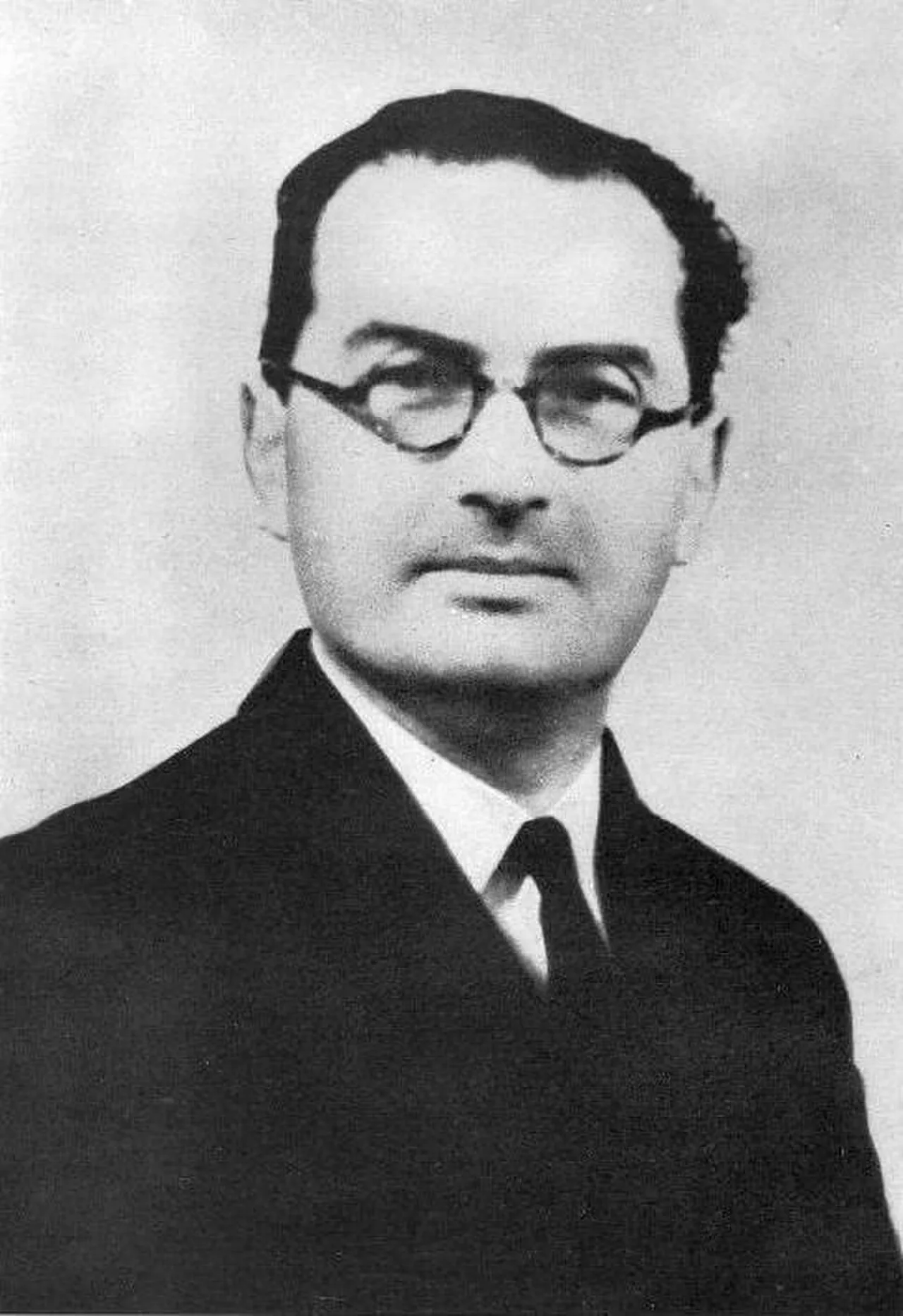 Raymond Naves