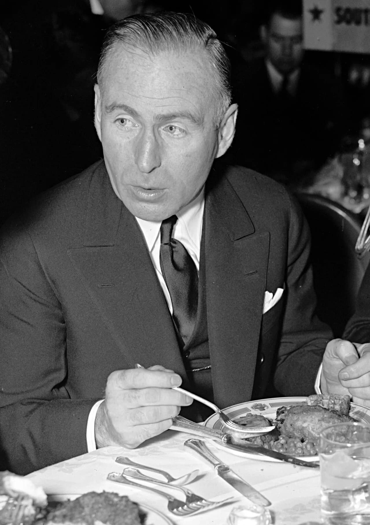 Robert E. Quinn
