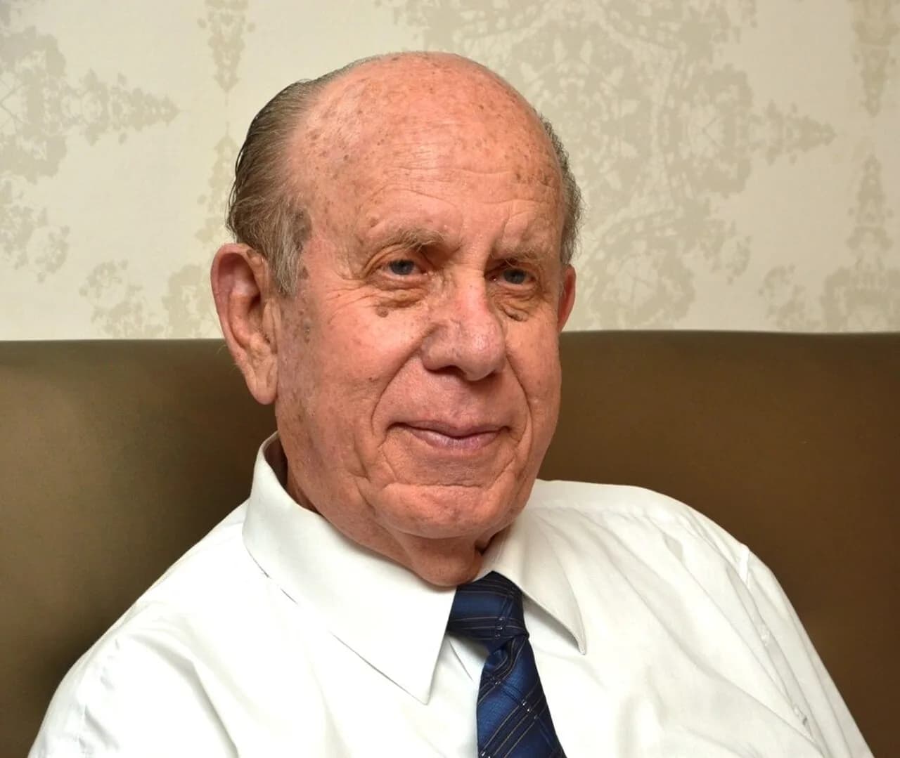 Yitzhak Ofek