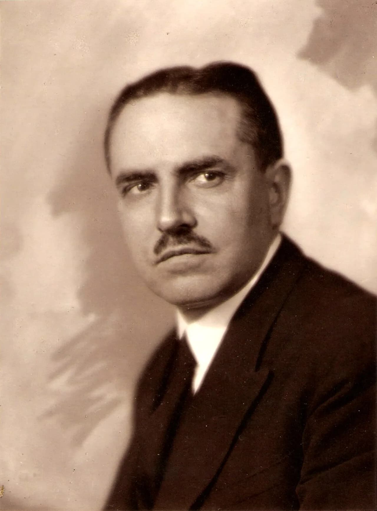 Luis Urteaga