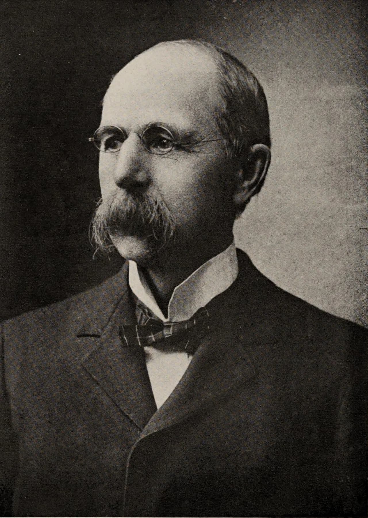 Edward McGlachlin
