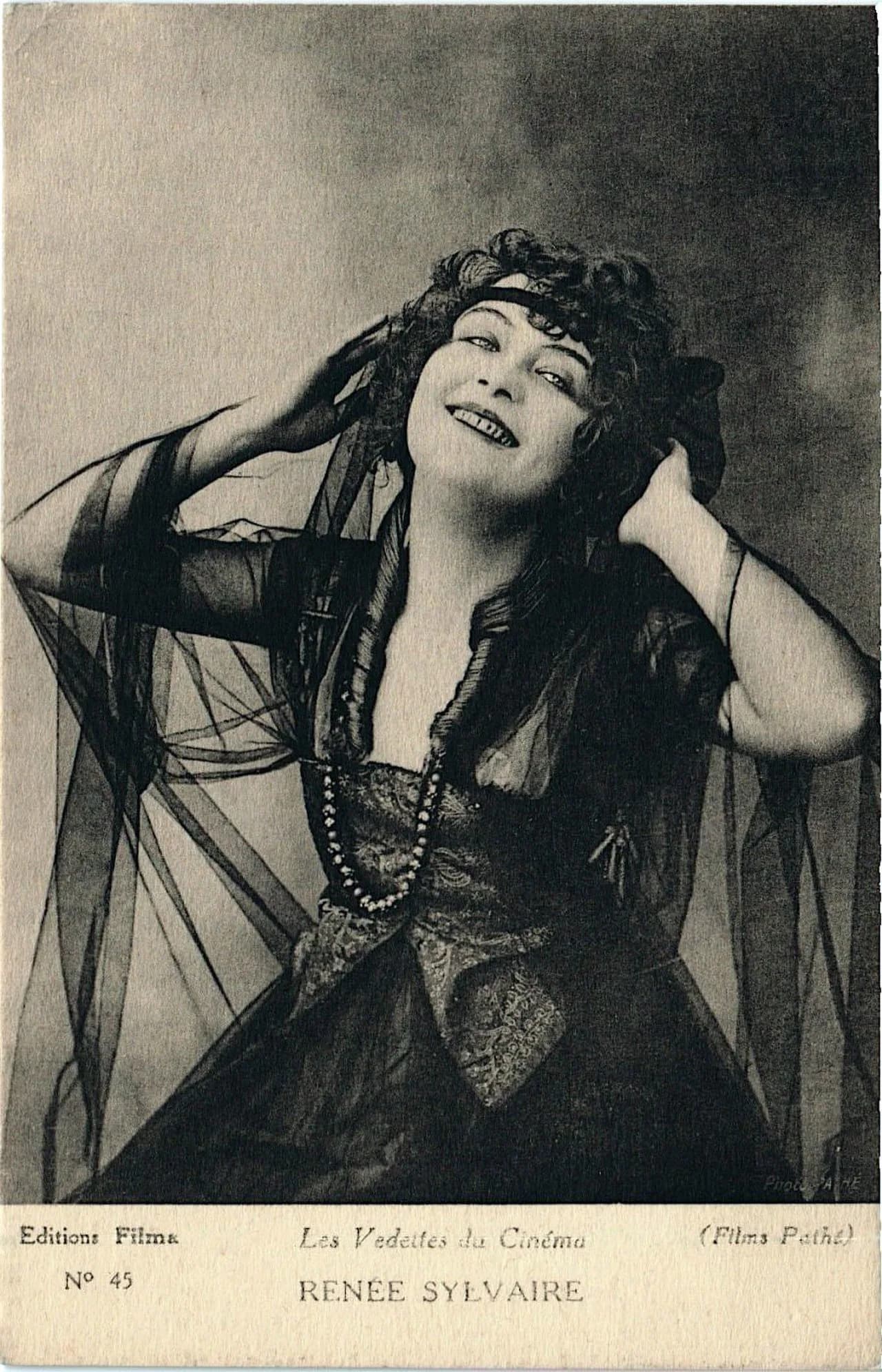 Renée Sylvaire