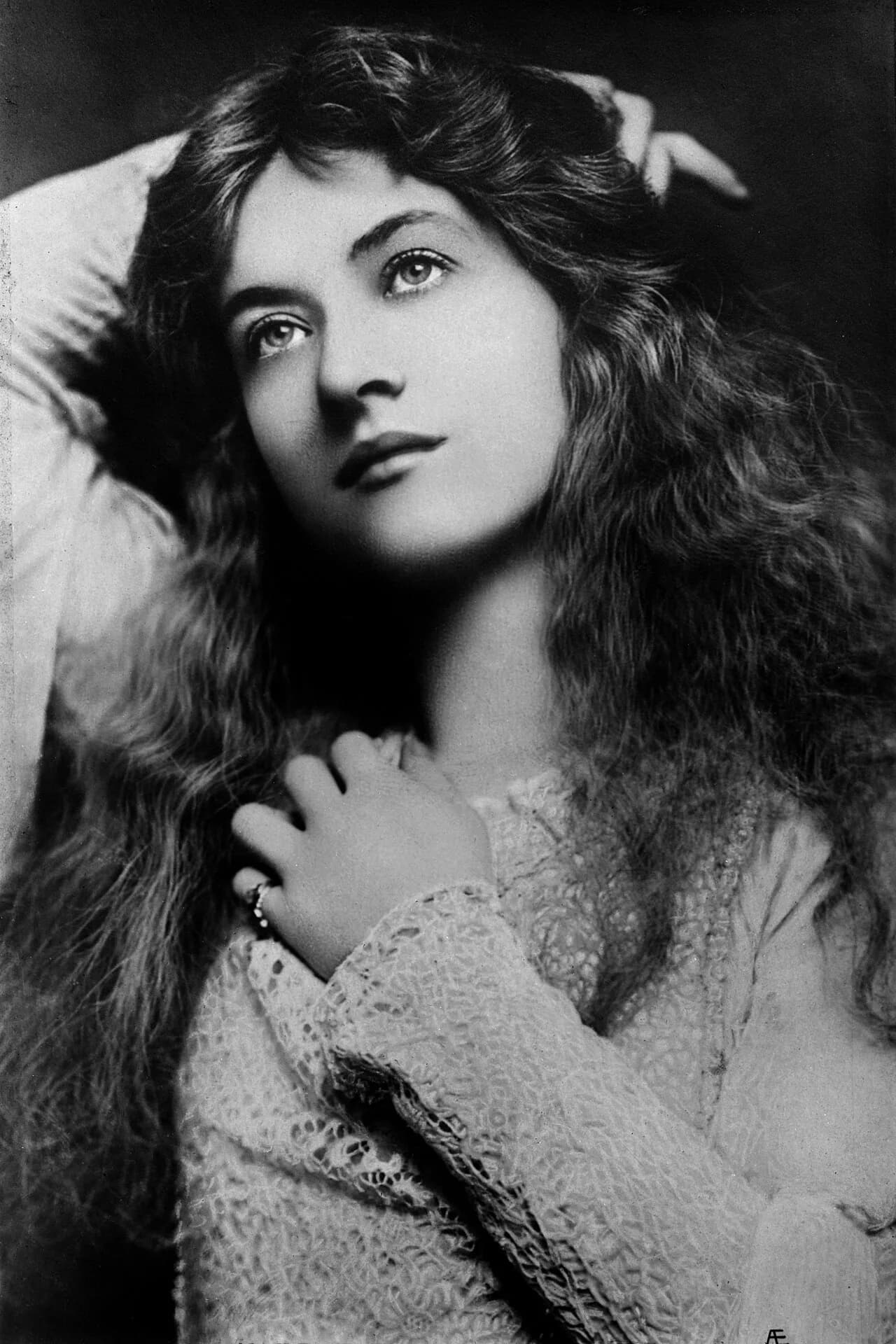 Maude Fealy