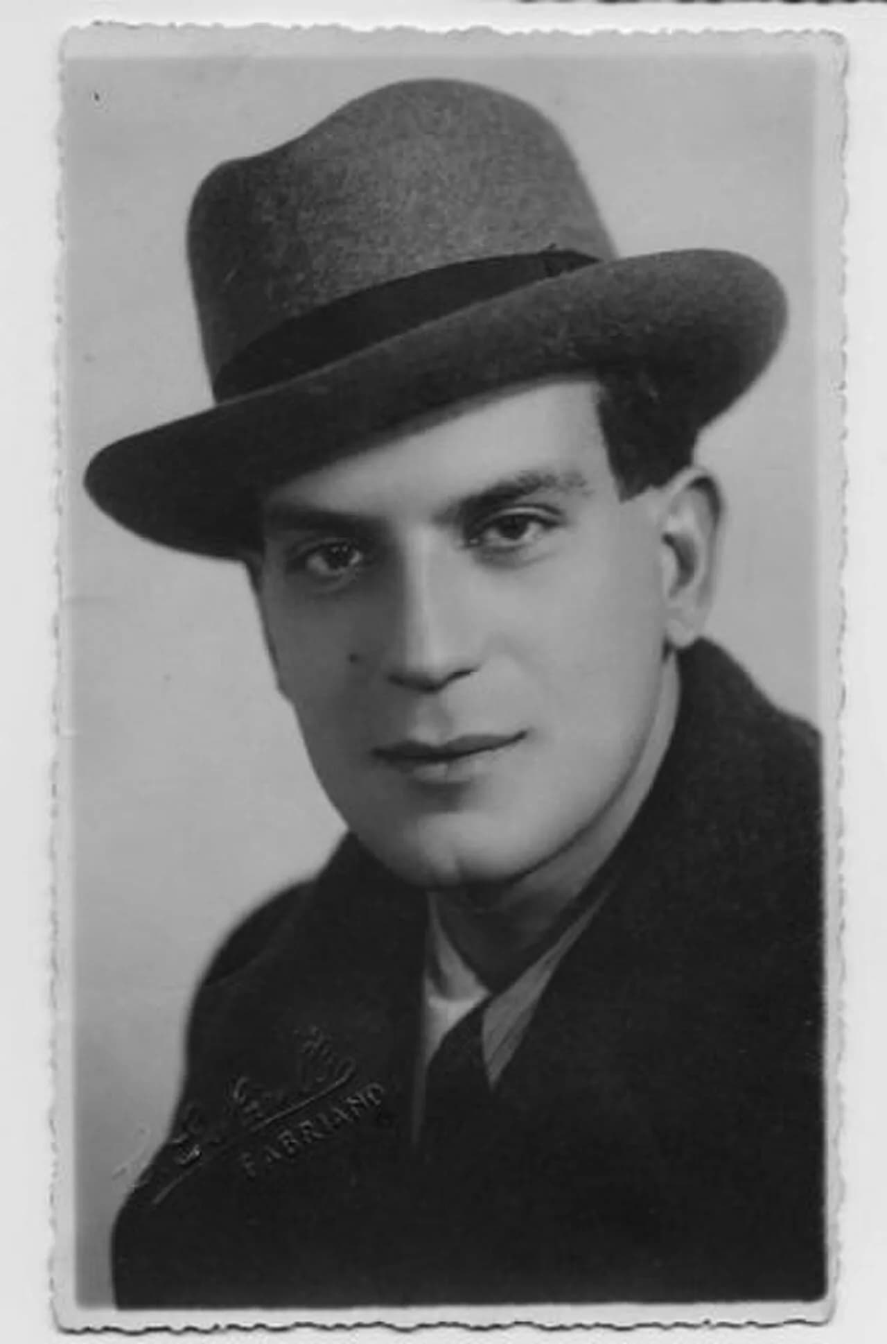 Engles Profili