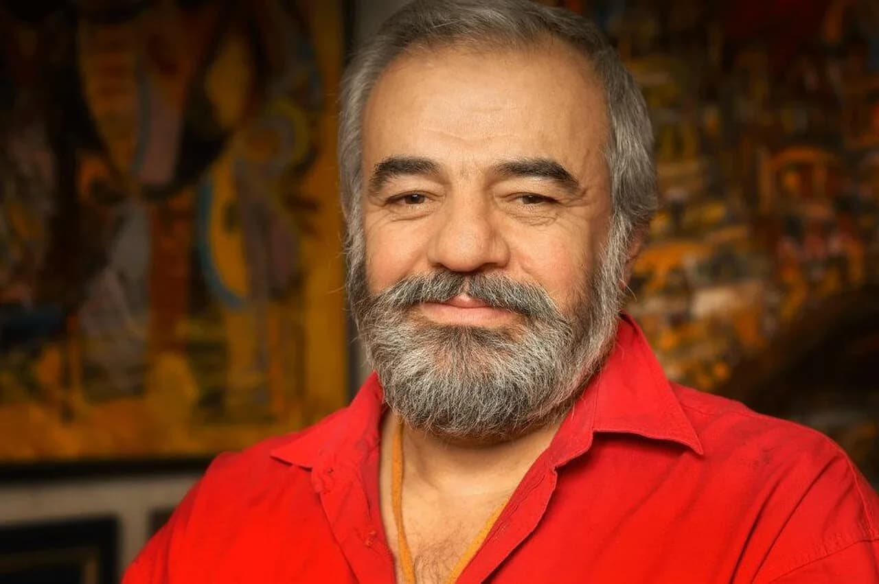 Valerik Apinian