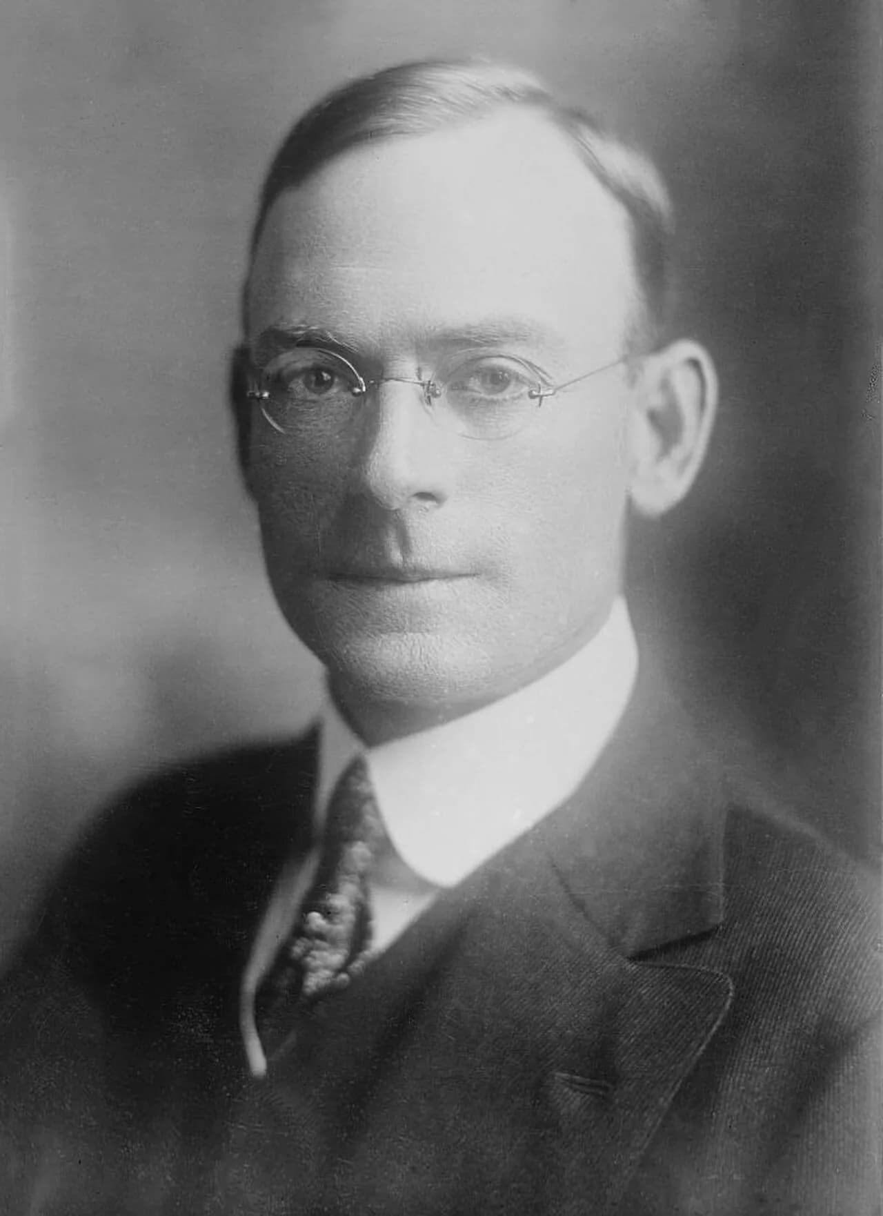 Robert E. Vinson