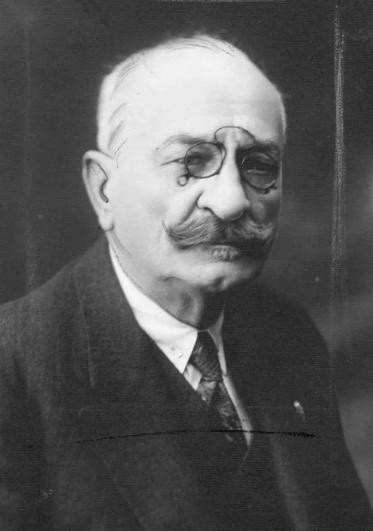 Szymon Bernadzikowski